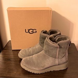 UGG KRISTEN WEDGE BOOTIE
